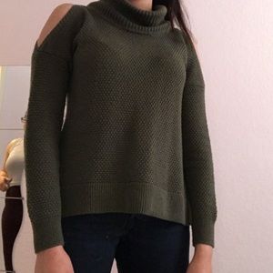 Green Turtleneck with Shoulder Cutout